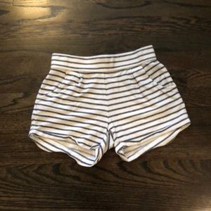 1 pair of GapKids shorts